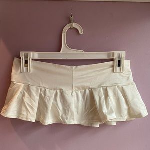 Body Shotz white sexy micro pleat skirt